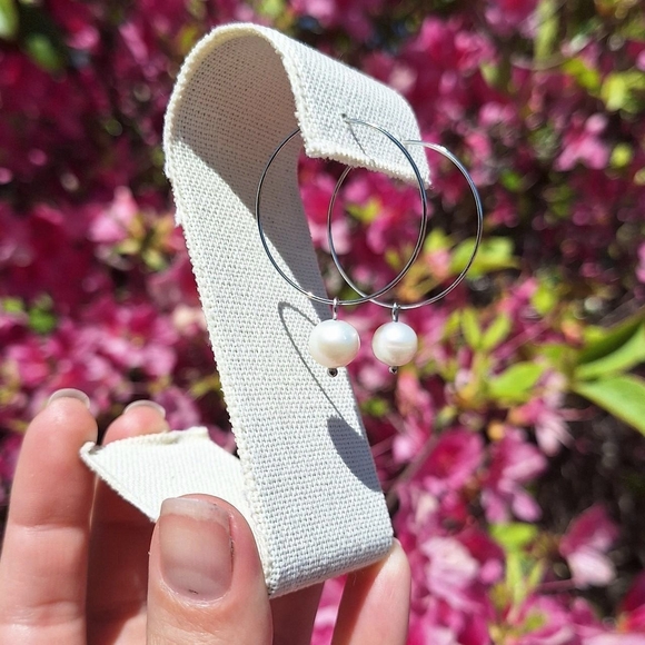 Freshwater Pearl Hoop Earrings ~ Artisan Jewelry - Picture 5 of 7